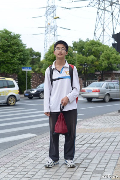 Click image for larger version

Name:	5b78caf9gw1ehikagejc8j20b40gojtq.jpg
Views:	7
Size:	72.3 KB
ID:	773